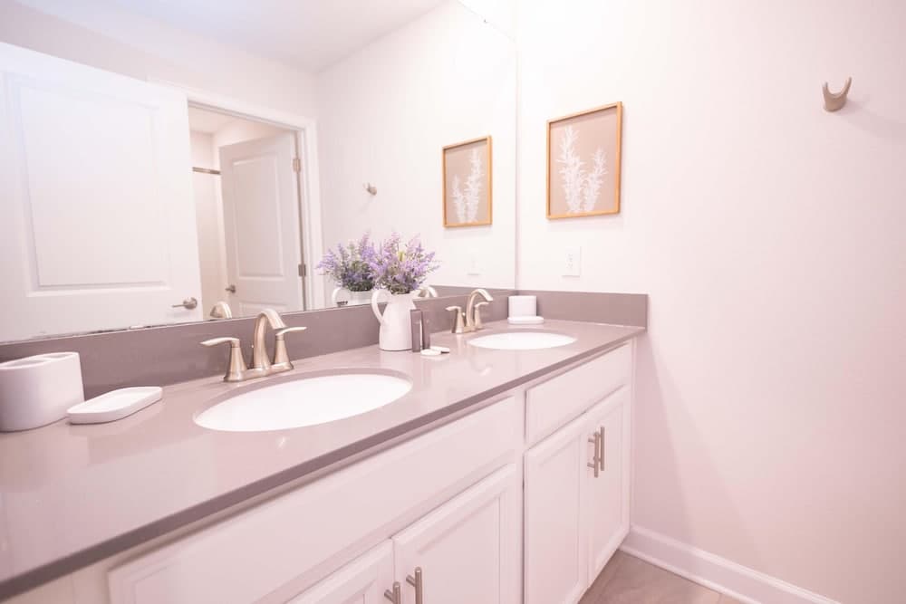 Serene Retreat at Storybook Lake - Image 14