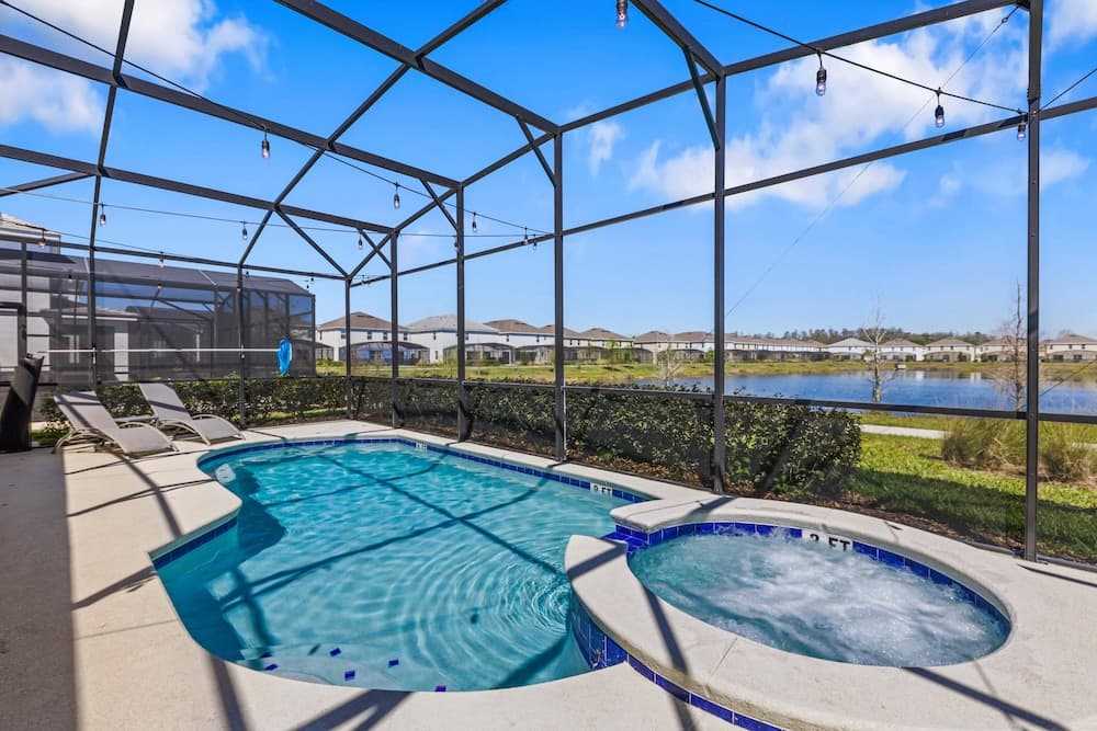 Marcello Corner Retreat - Image 2