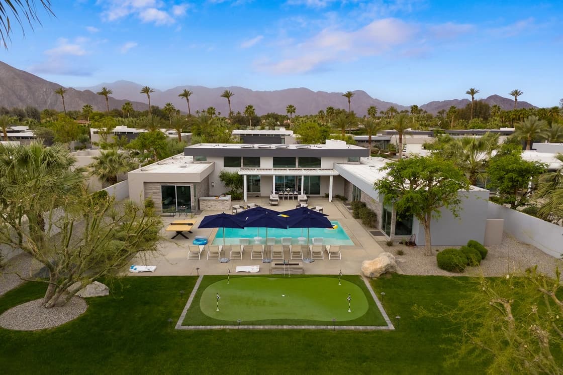 Polo Villa #10 - Image 1