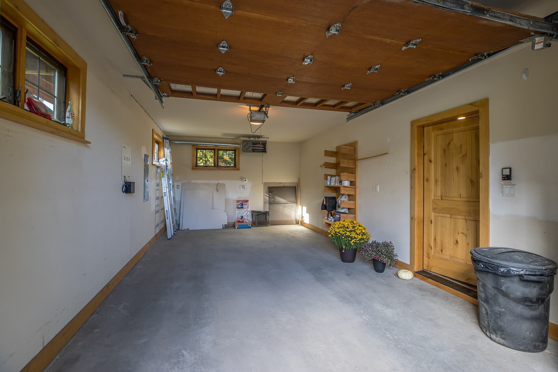 Chief Gull Cabin - Image 41