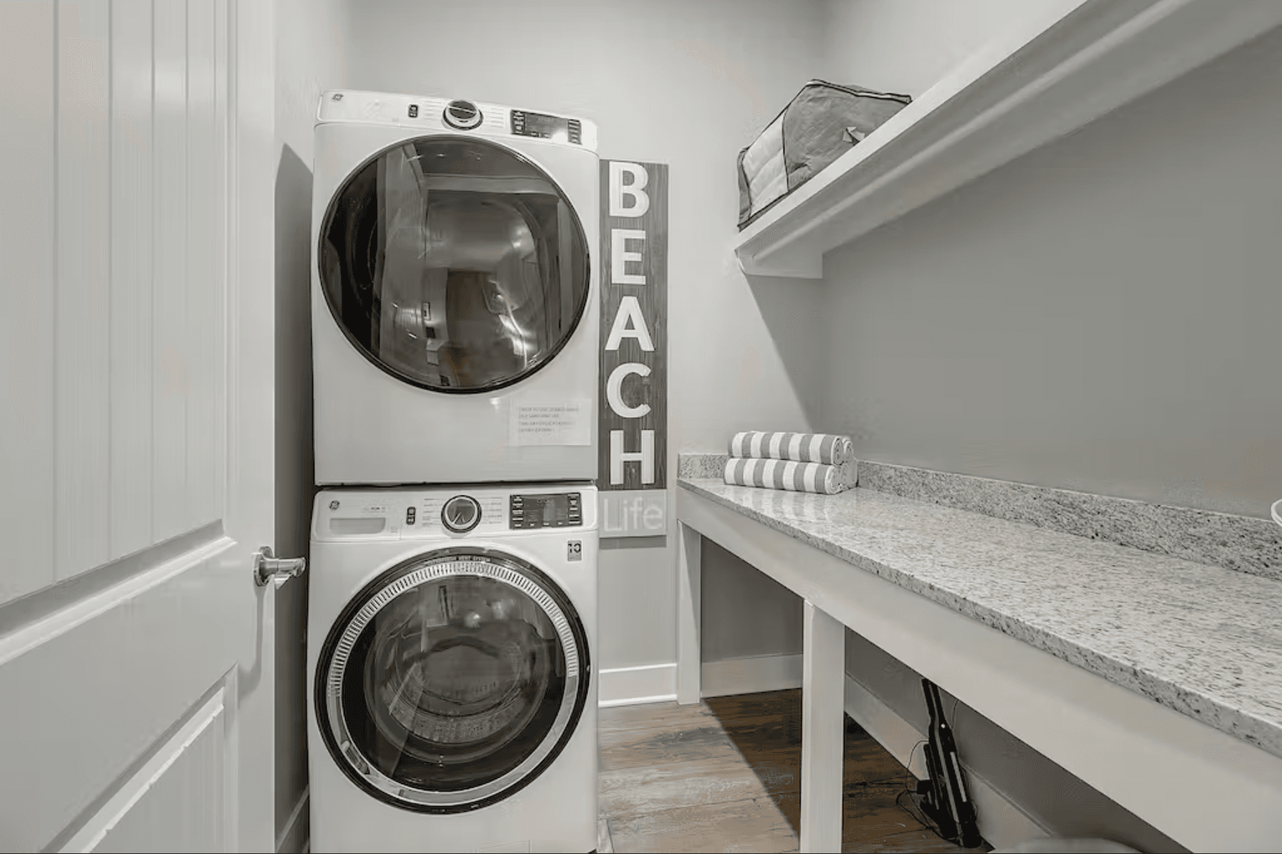 Coastal Happy Ours - Image 37