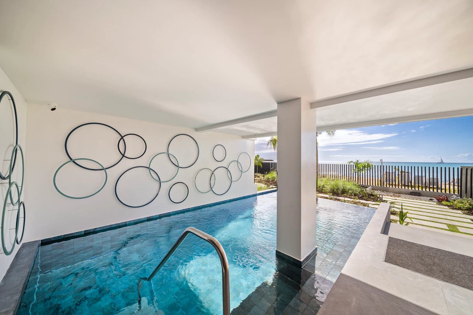 Allure #101 - Image 10