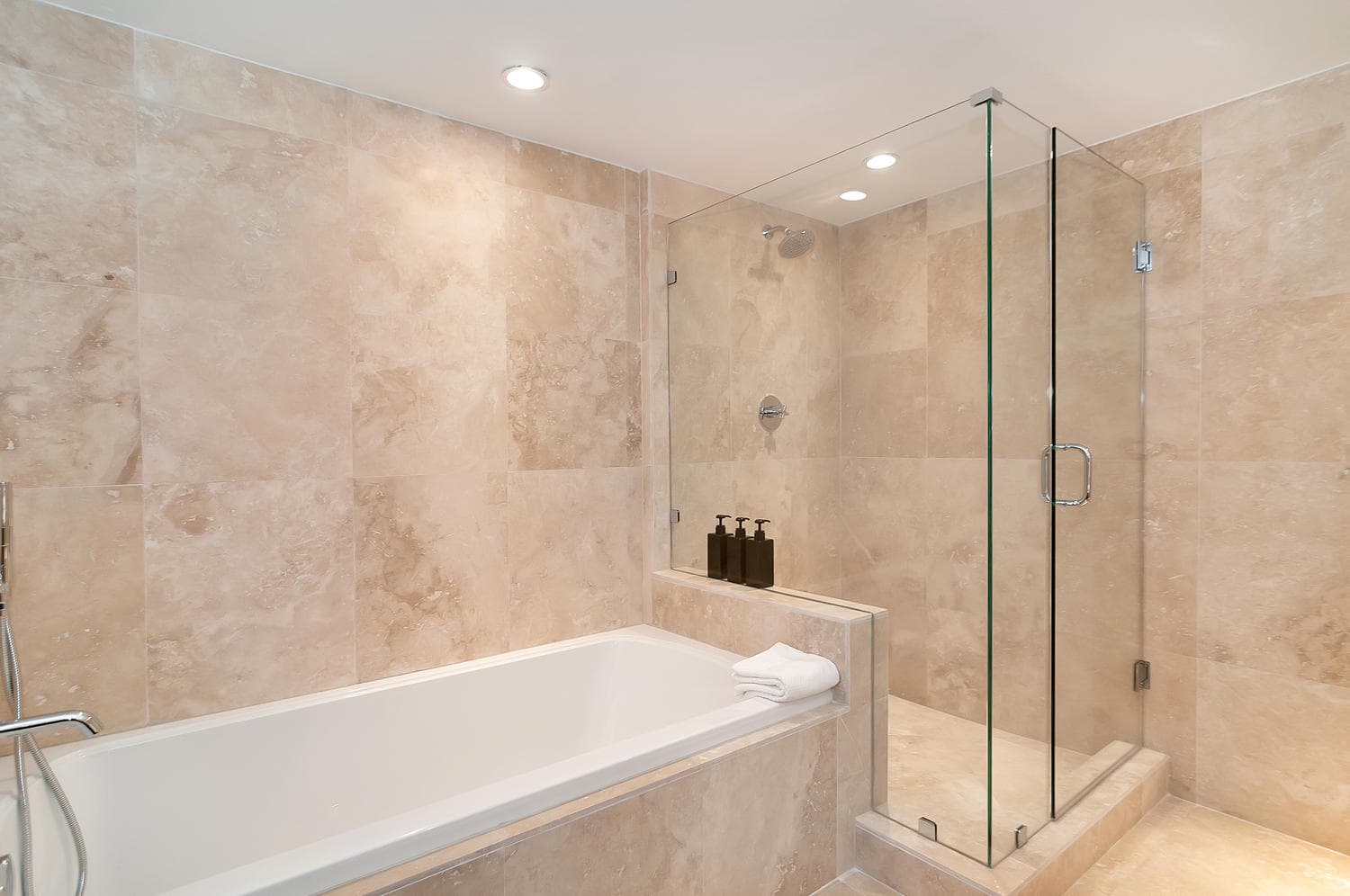 1 Hotel Residence #919 - Image 22