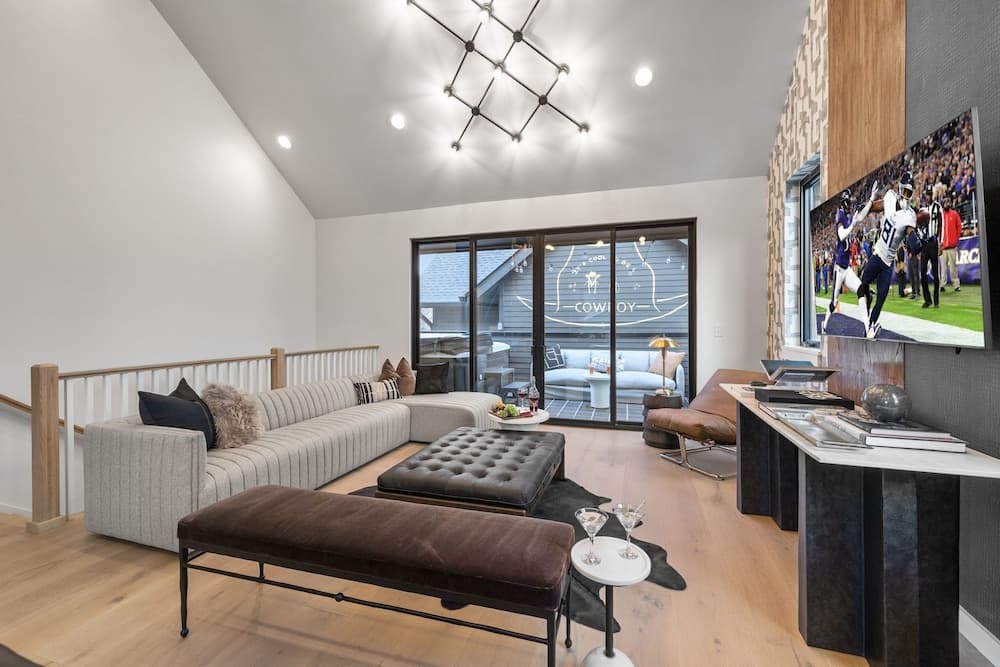 Modern Cowboy - Image 1