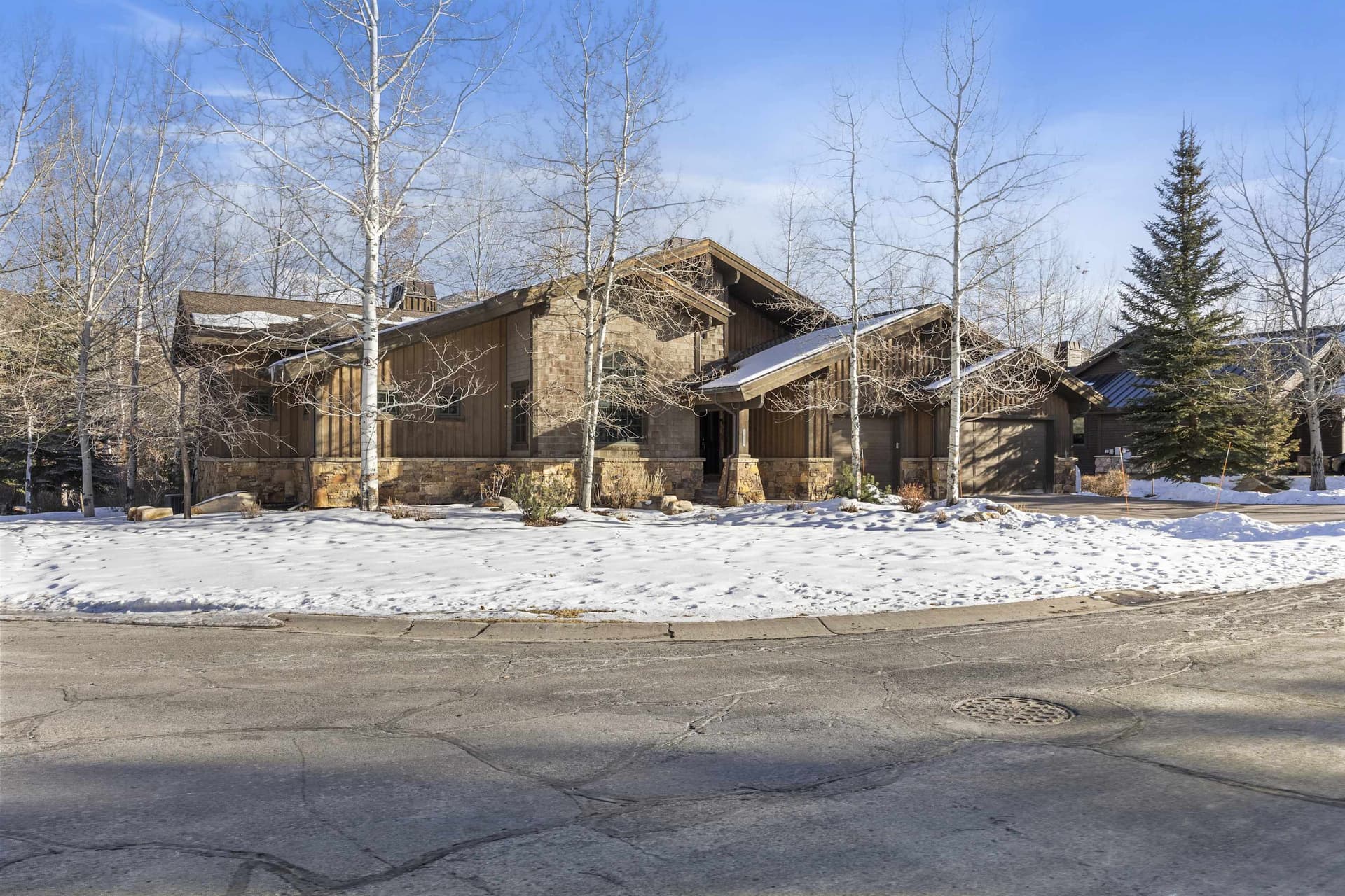 Luxury Mountain Retreat - Image 39