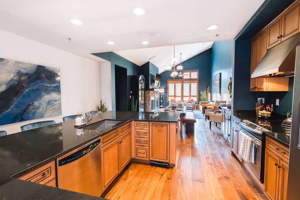 Seasons #607 - Image 12