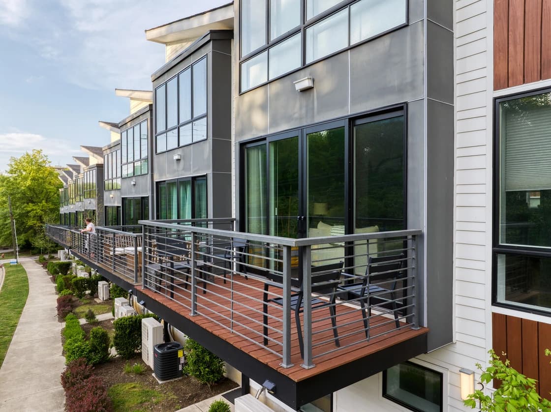 9th Avenue - Image 2