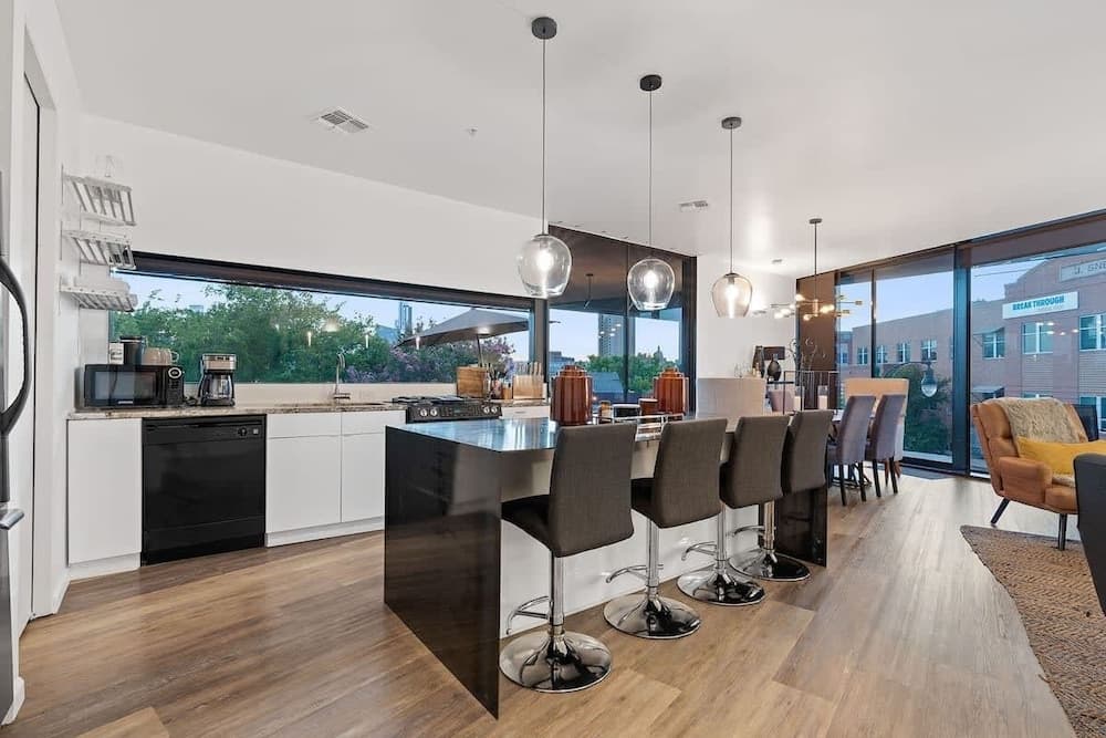 Fringe Dwelling - Image 5