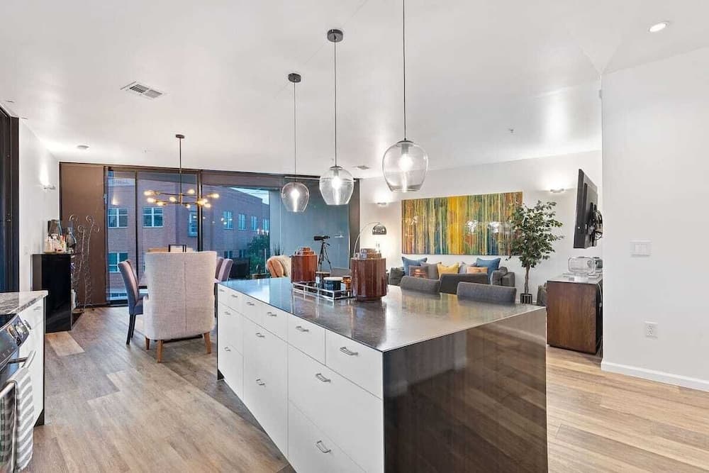 Fringe Dwelling - Image 9