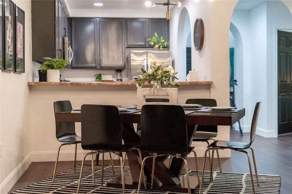 Immaculate Private Oasis - Image 4