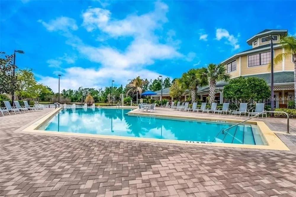 Immaculate Private Oasis - Image 3