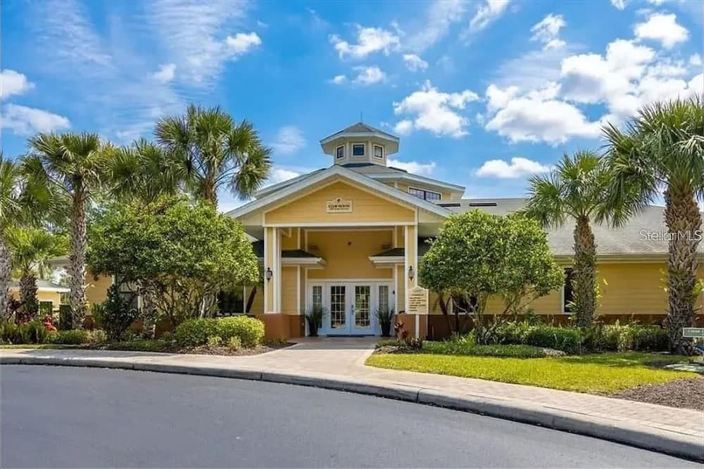 Immaculate Private Oasis - Image 29