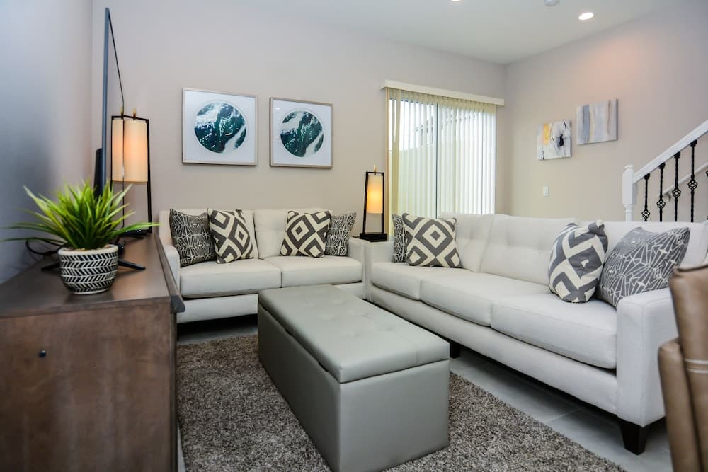 Summerville Townhome #7576 - Image 4