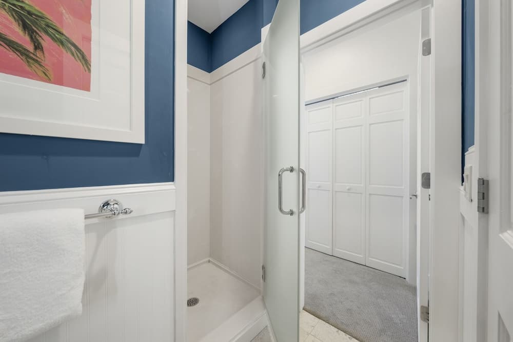 Beach Ball - Image 25