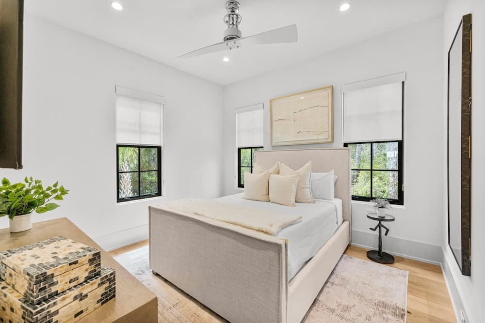 Mia's Beach House - Image 15