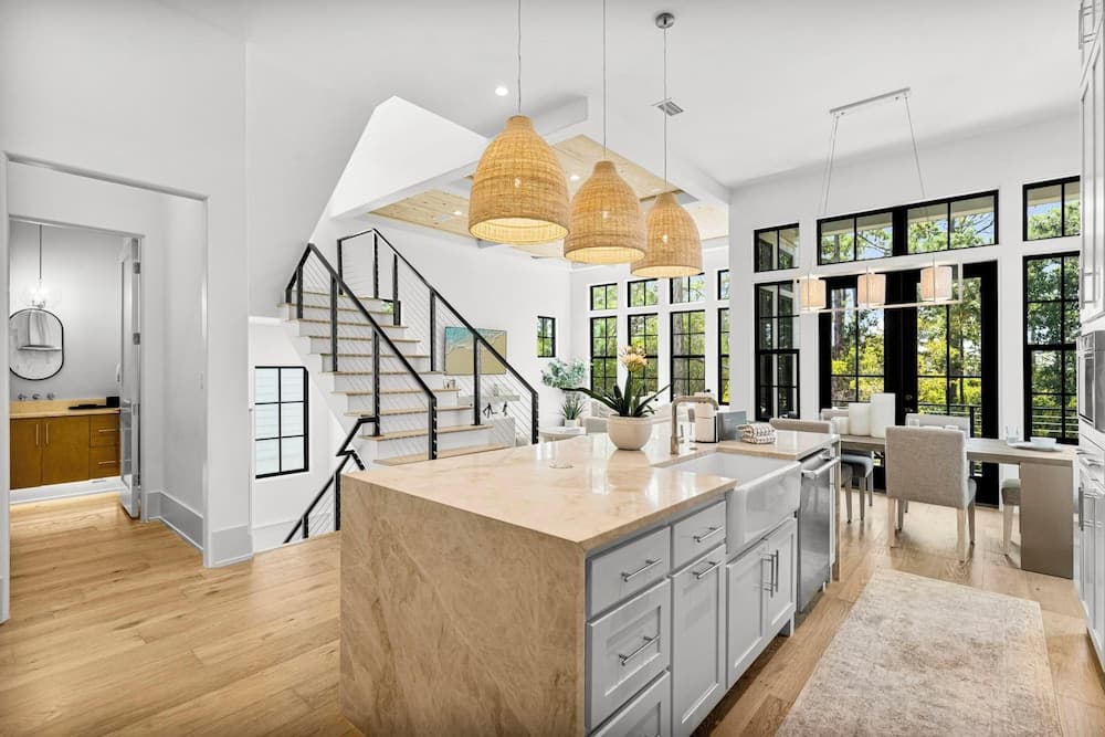 Mia's Beach House - Image 9