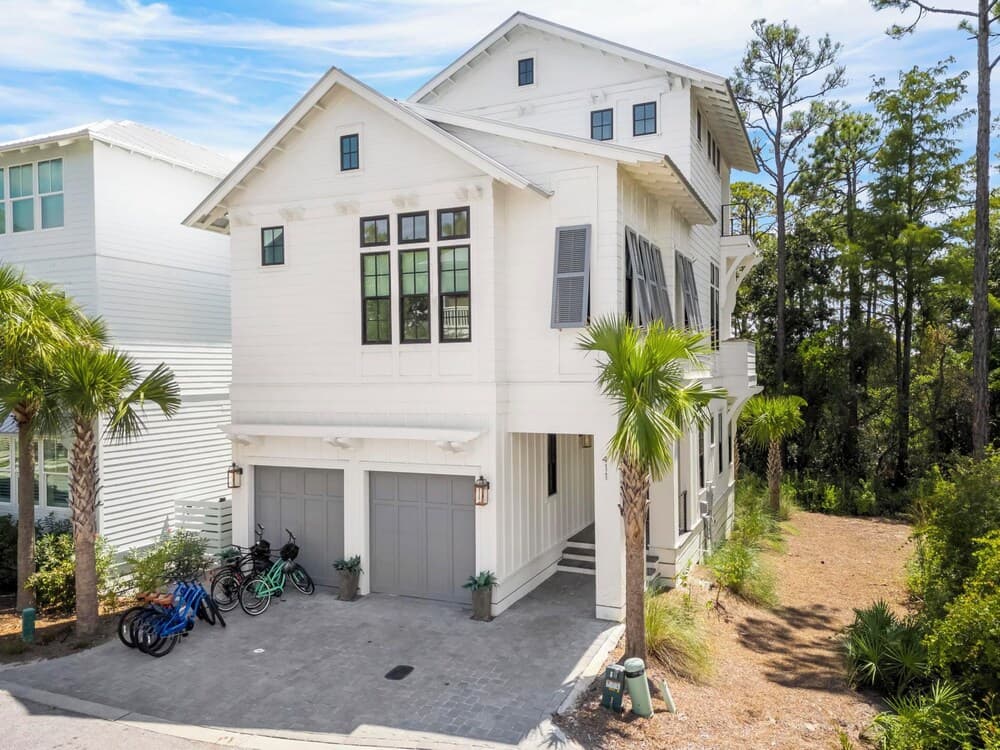 Mia's Beach House - Image 38