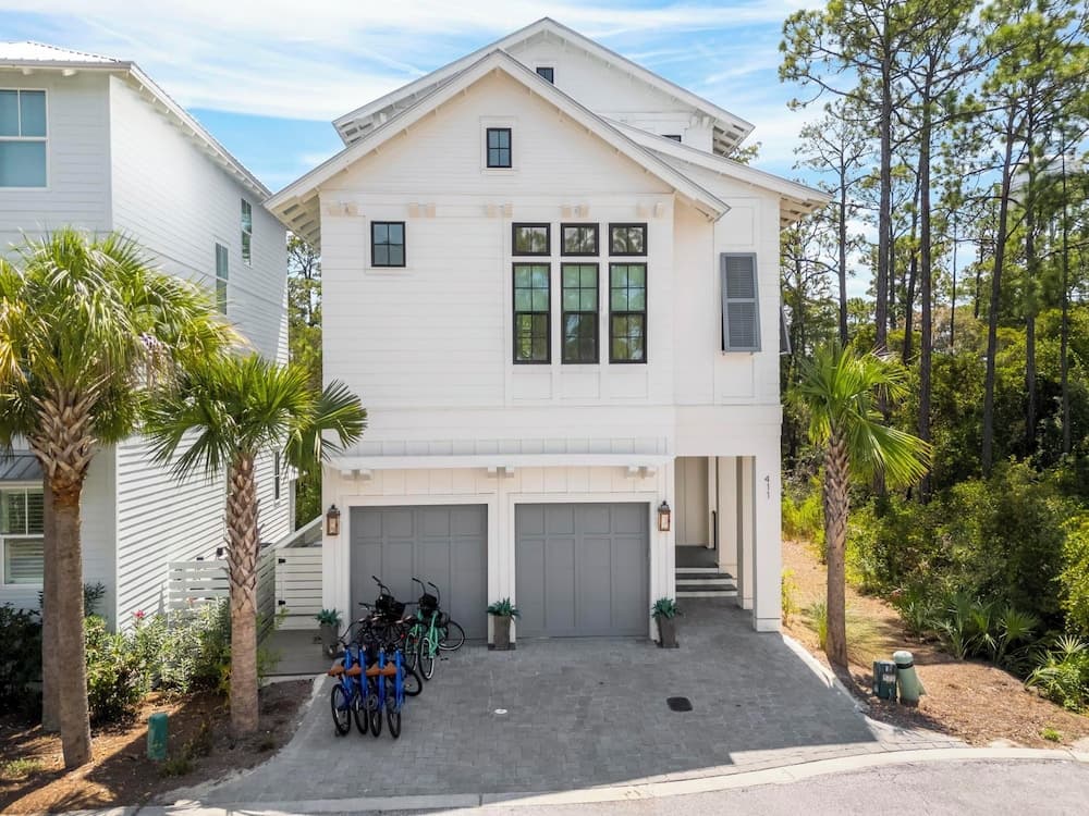 Mia's Beach House - Image 39