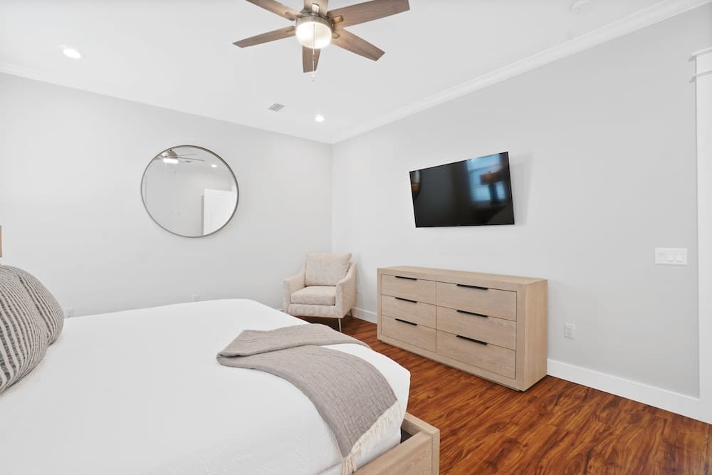 Summer Lovin - Image 9