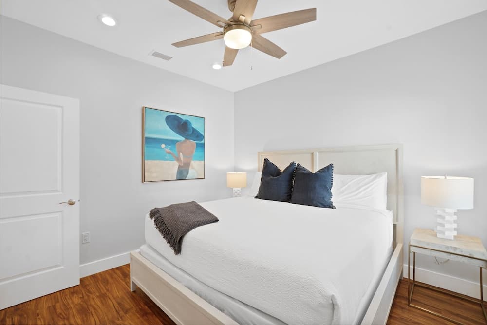 Summer Lovin - Image 10