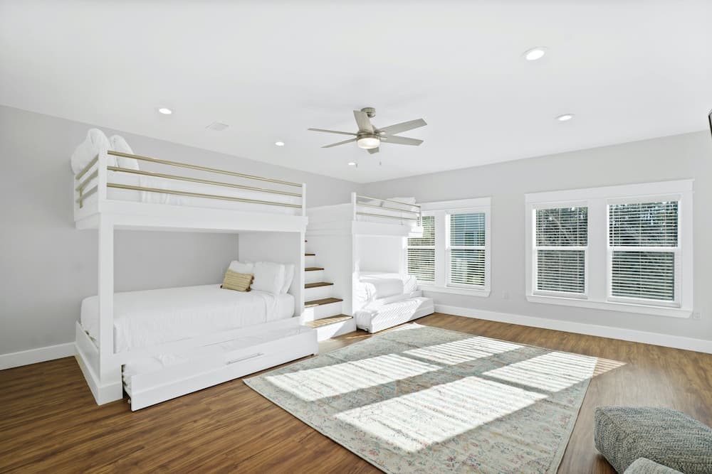 Summer Lovin - Image 14