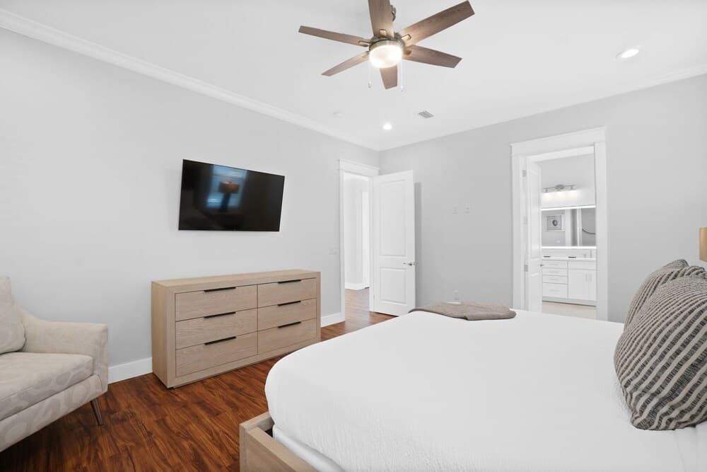 Summer Lovin - Image 16