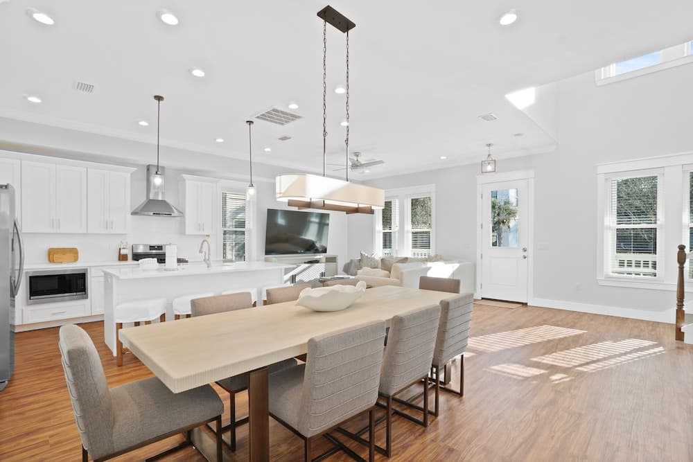 Summer Lovin - Image 19