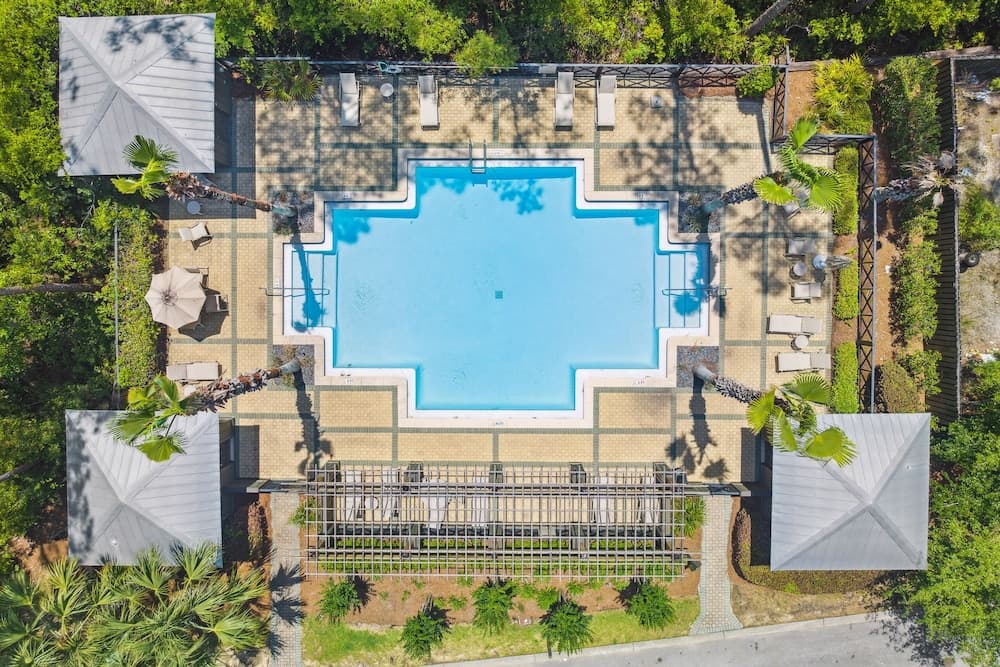 Summer Lovin - Image 38