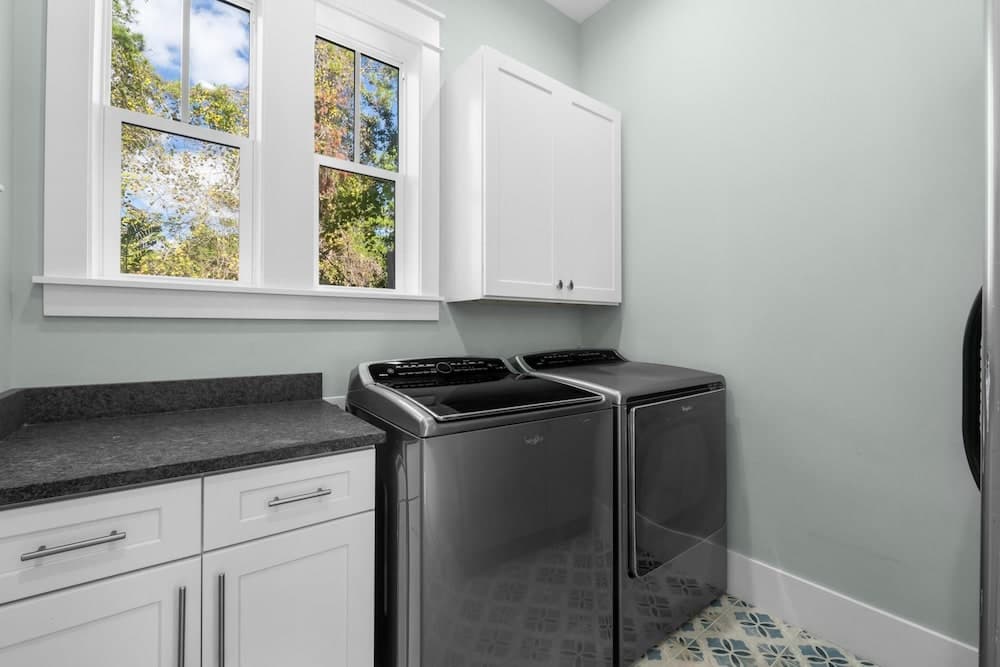 Under the Palms - Image 25