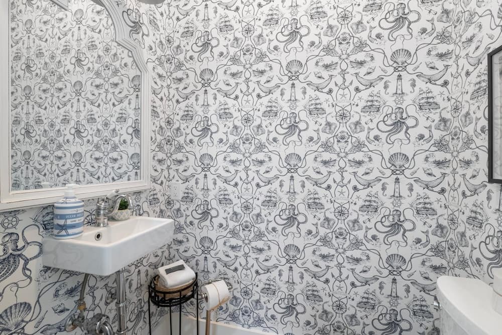 Under the Palms - Image 26