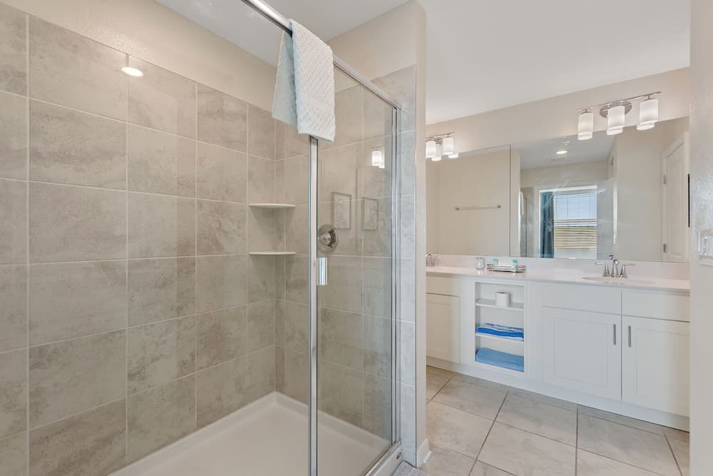 Paradox Circle #304 - Image 13