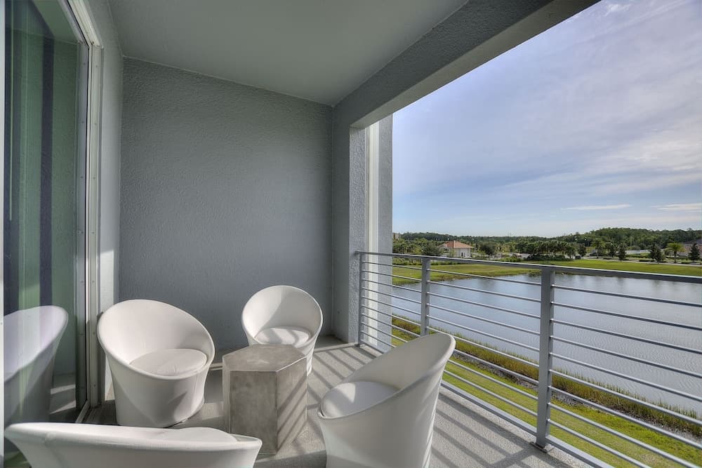 Paradox Circle #304 - Image 2