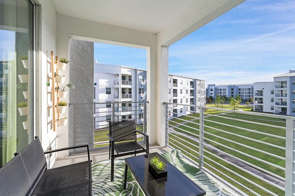 Paradox Circle #303 - Image 2