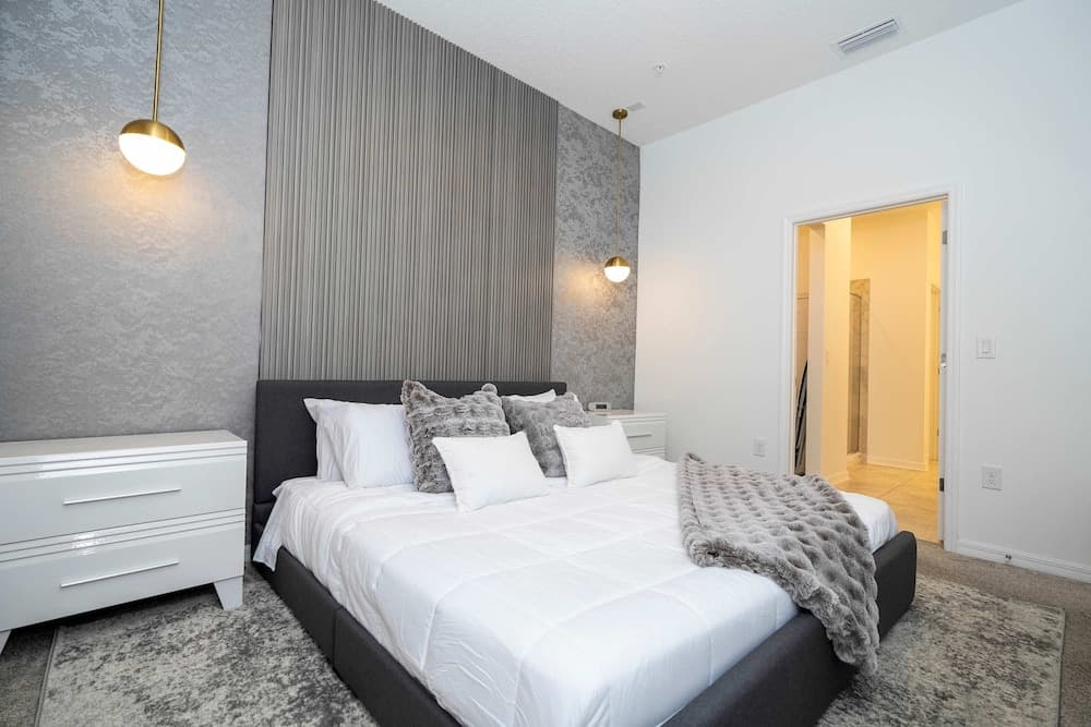 Paradox Themed Apartment #402 - Image 4