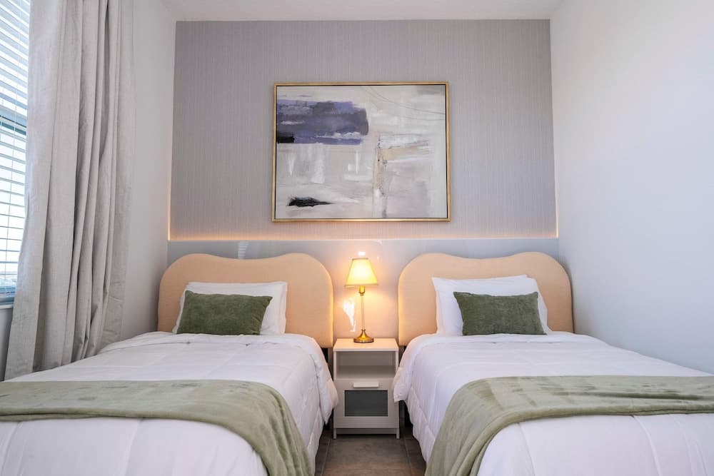 Paradox Themed Apartment #402 - Image 23