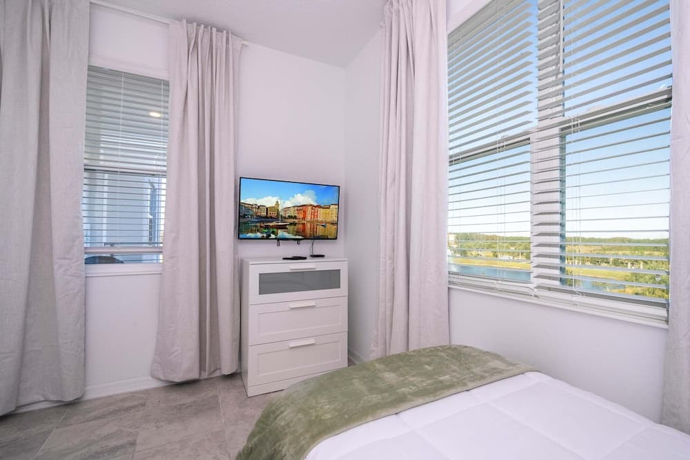 Paradox Themed Apartment #402 - Image 24