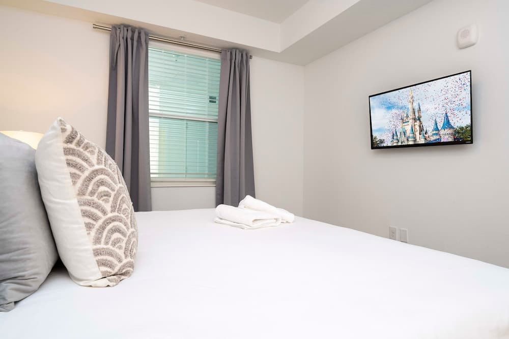 Storey Lake #207 - Image 10