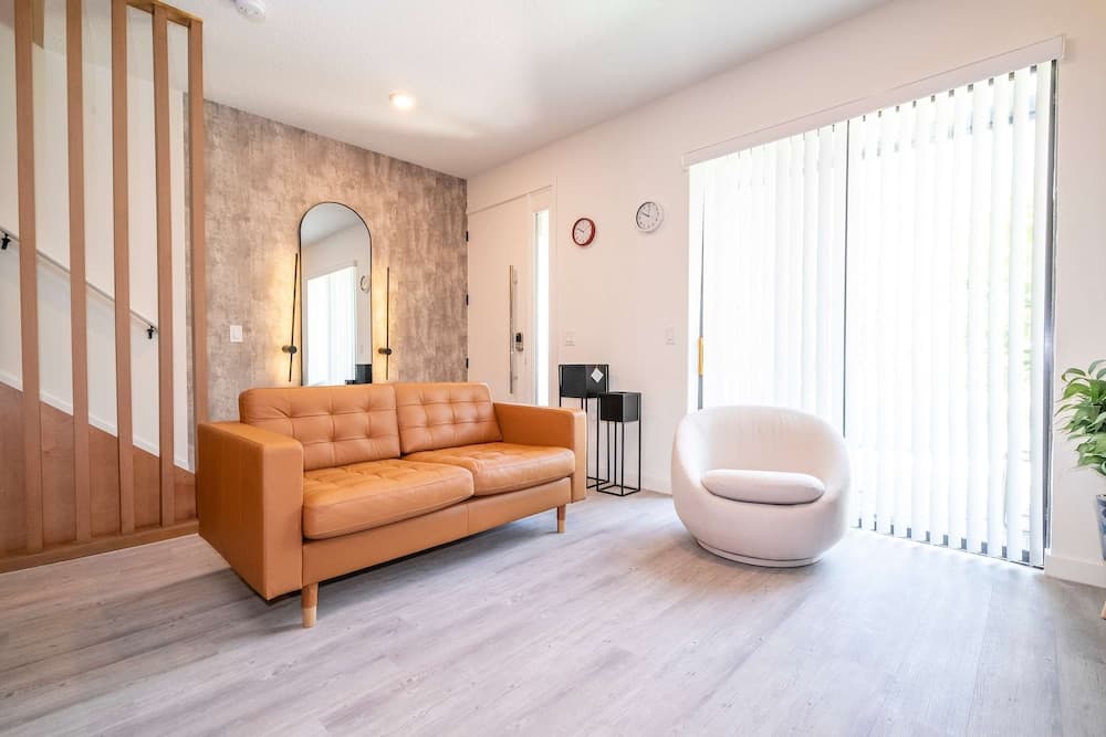 Tranquil Townhouse #3221 - Image 5