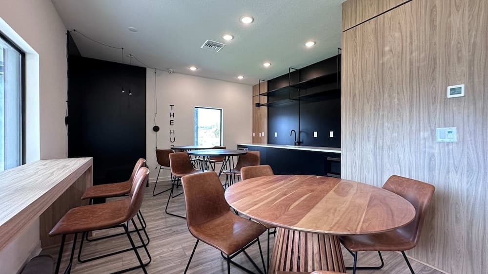 Tranquil Townhouse #3221 - Image 31