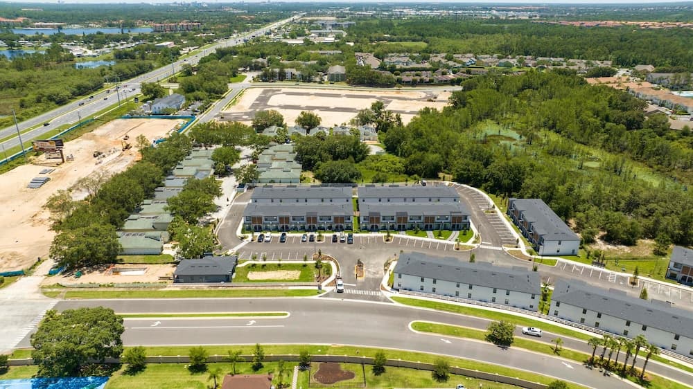 Hub Townhome #3236 - Image 2