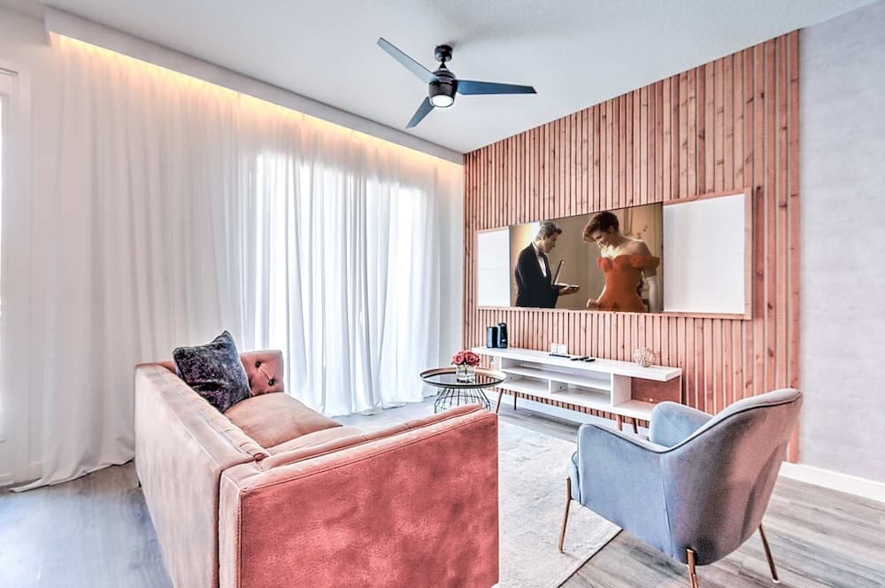 Sapphire Stay - Image 9