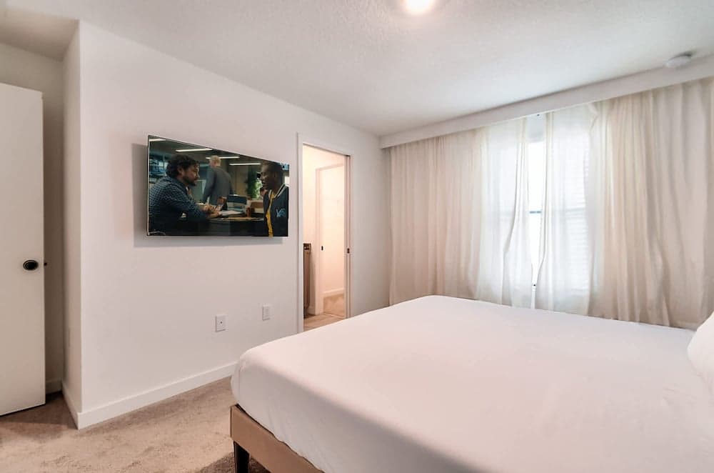 Sapphire Stay - Image 27