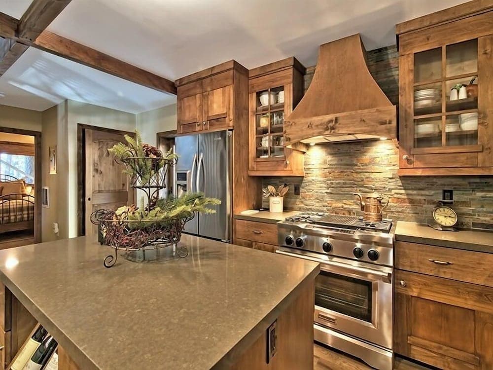 Crest Drive House - Image 5