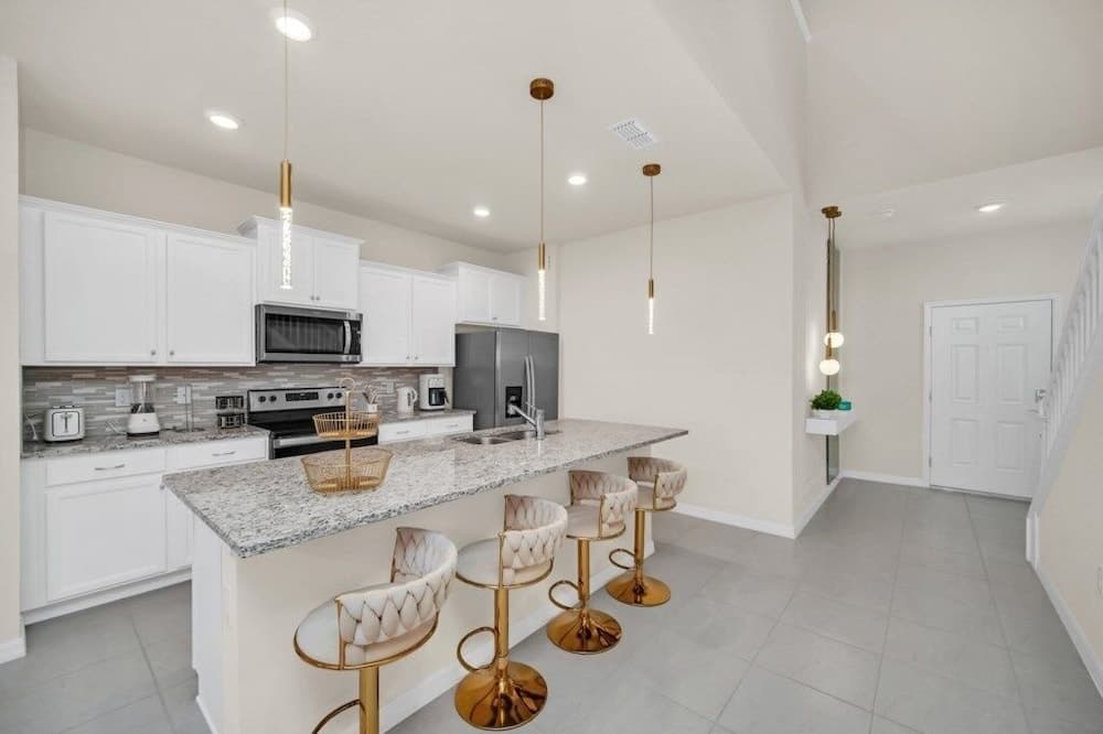 Lana Divers Villa - Image 9