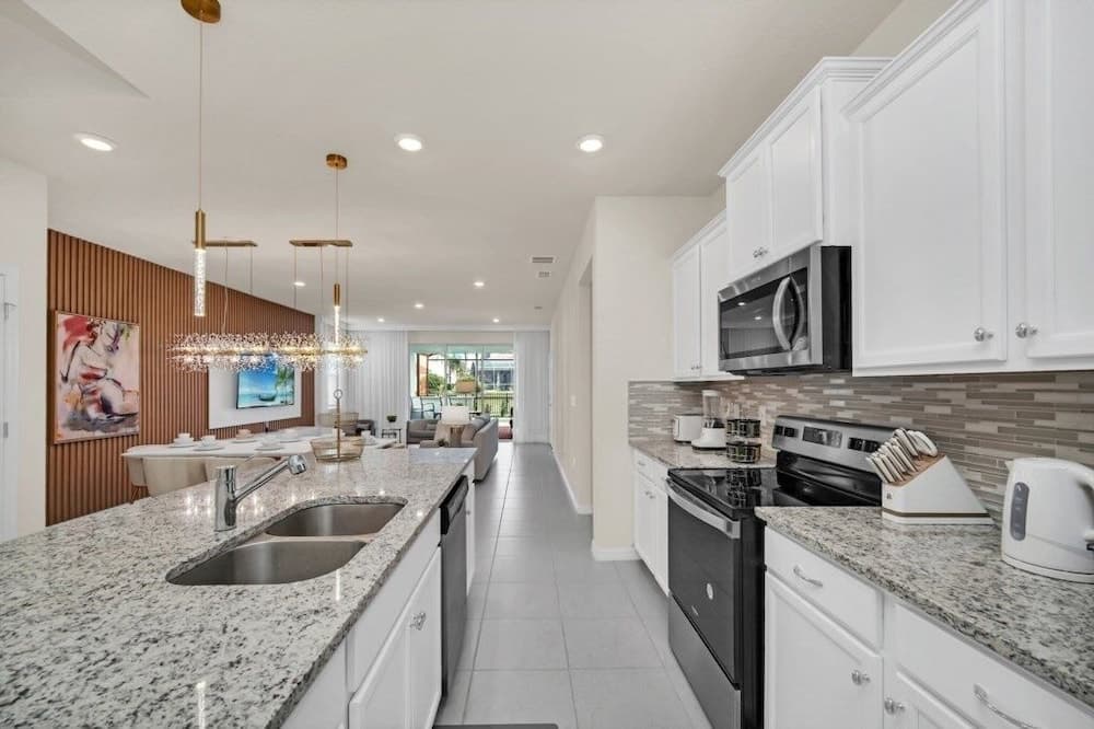 Lana Divers Villa - Image 13