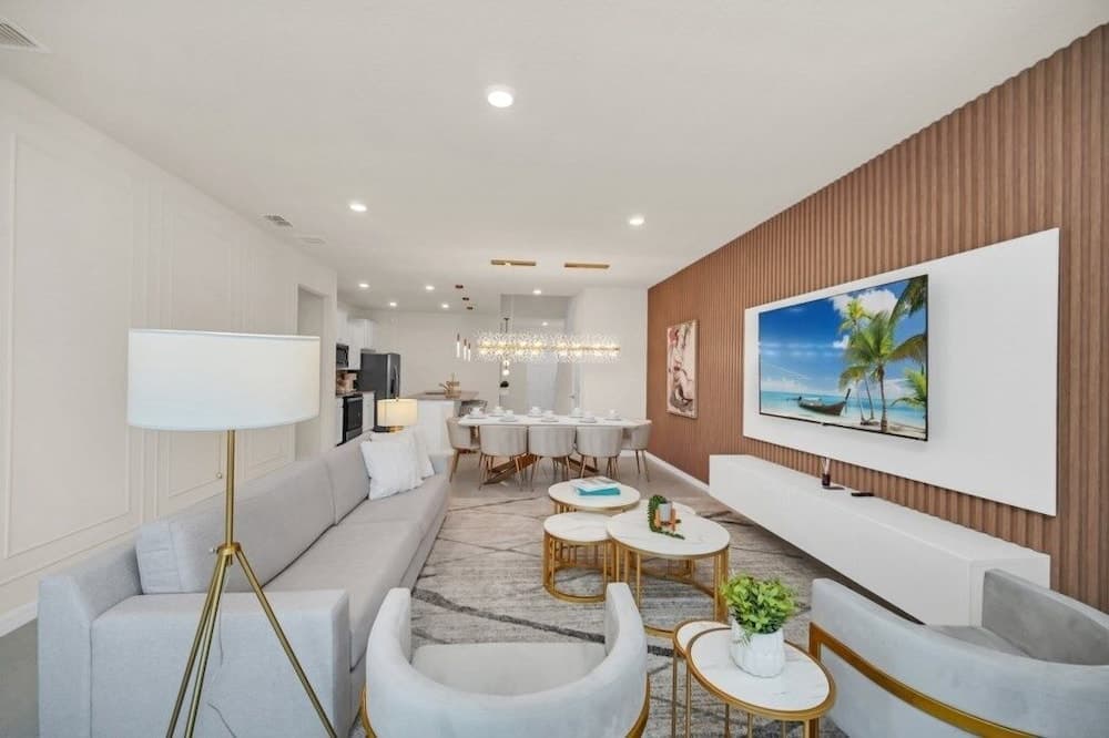 Lana Divers Villa - Image 4