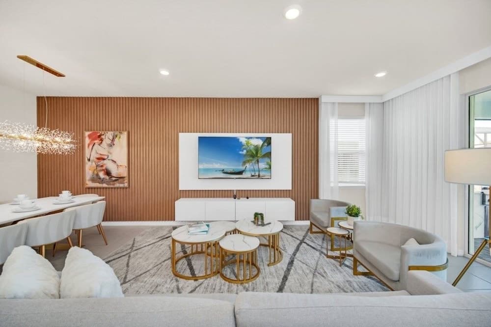 Lana Divers Villa - Image 4