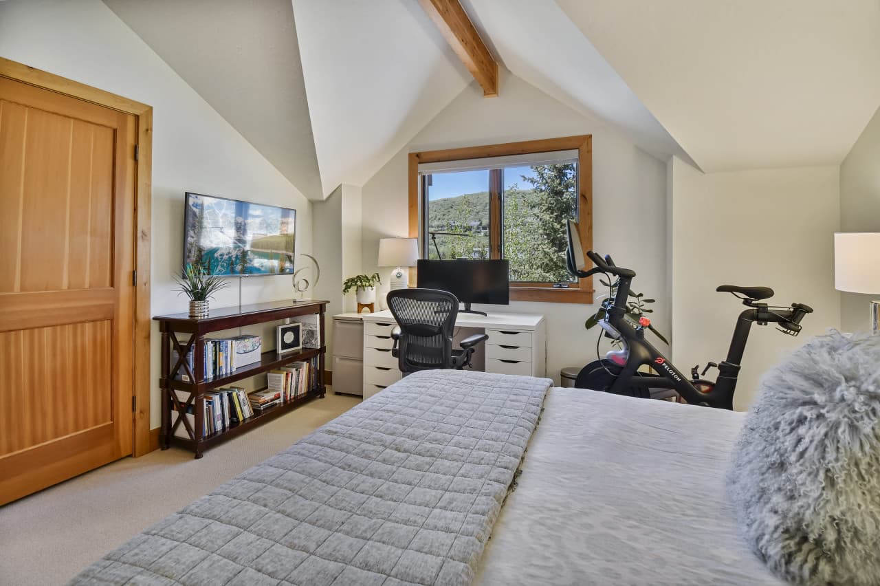 Mountain Crest Home - Image 19