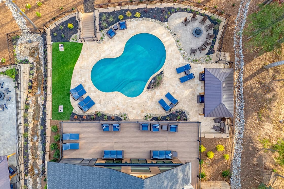 Black Bear Lodge - Image 6