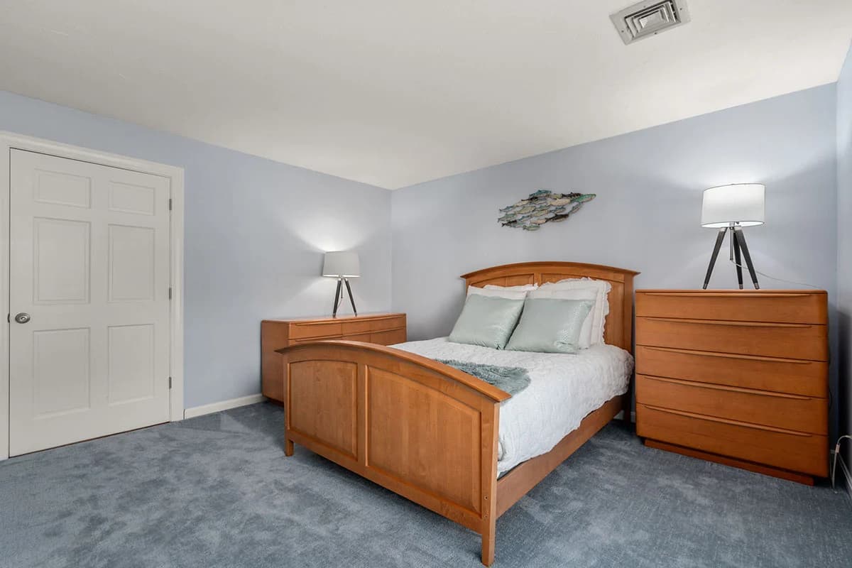 Summer House Too - Image 14